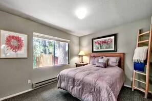 3 bedrooms, iron/ironing board, WiFi