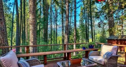 NEW Modern Cozy Cabin w/ Spectacular Deck