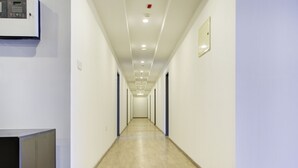 Unclassified image, 2 of 23, button - Oyo 385 Townhouse Navya International Ramamurthy N (Bengaluru)