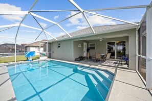 Piscine extérieure, piscine chauffée