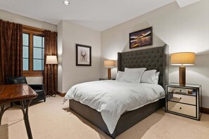 5 habitaciones, escritorio, wifi y ropa de cama