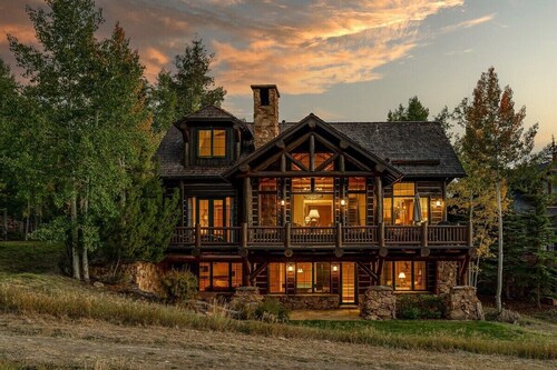 Skywatch Lodge - ski in/out BC, hot tub, sleeps 12