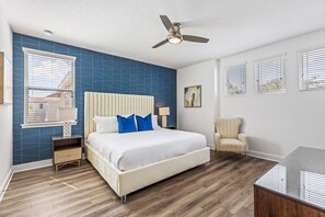 4 bedrooms, iron/ironing board, WiFi, bed sheets