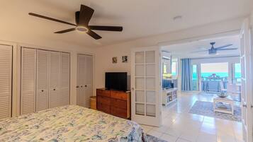 1 habitación, tabla de planchar con plancha, wifi gratis y ropa de cama