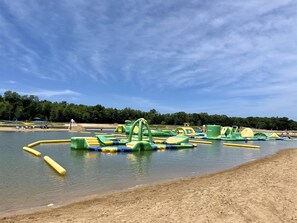 Beach - Winter specials! Bench bike-hot tub-3 blks beach-2 blks playground-firepit-games (South)