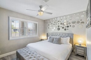 4 bedrooms, desk, iron/ironing board, free WiFi
