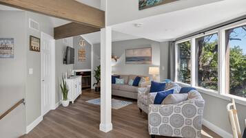 Smart TV, DVD player