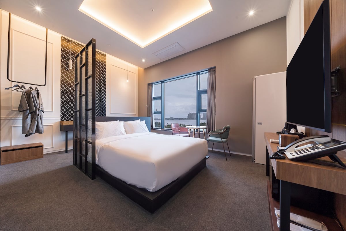 Ropa de cama de alta calidad, cubrecamas y colchones con pillow-top