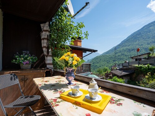 Cosy apartment for 5 people with WIFI, TV, balcony and pets allowed