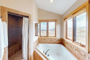 Hair dryer, towels - Spacious Home with A/C, Mountain Views, Fireplace & Garage - Near Lifts/Town (Steamboat Springs)