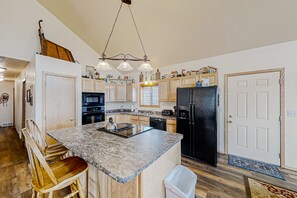 Fridge, microwave, oven, stovetop - Log Home with Mountain Views, Firepit & Gas Fireplace - Quick Drive to Skiing (Tabernash)