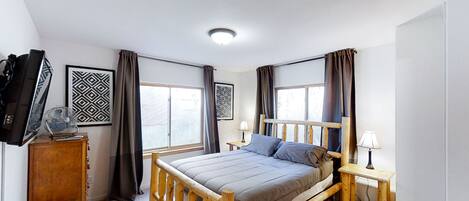 3 bedrooms, WiFi, bed sheets