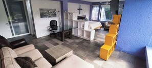 4 camere, Wi-Fi gratuito, lenzuola