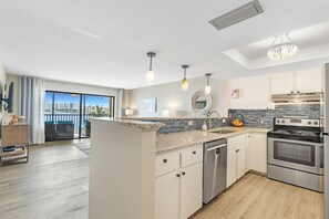 Fridge, microwave, oven, stovetop - Beautiful Water view Condo on Ft. Meyers Beach!! Survived Ian! (Fort Myers Beach)