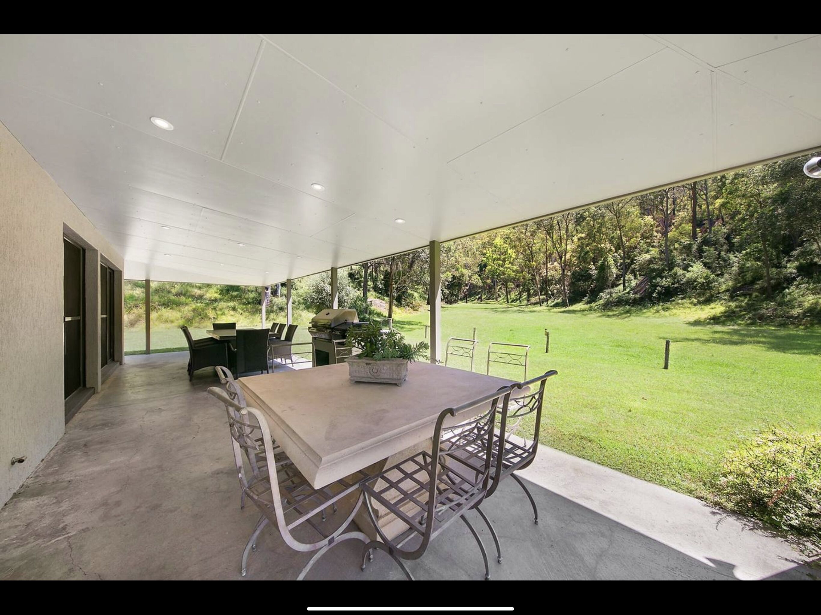 Bellbird Valley Farmhouse — image 13