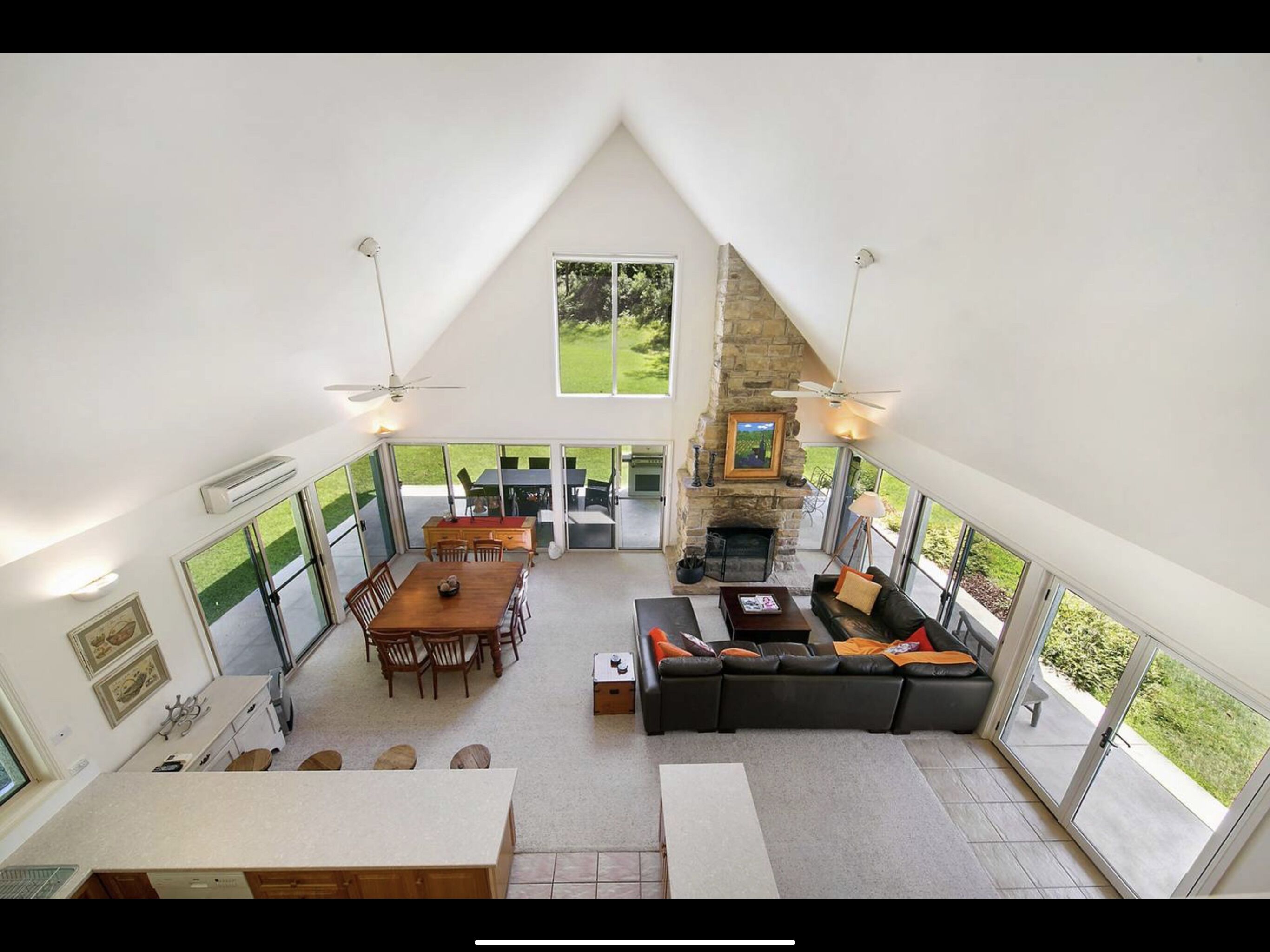 Bellbird Valley Farmhouse — image 3