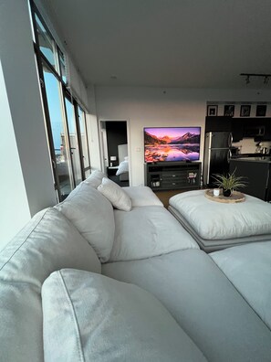 2 Schlafzimmer, Schreibtisch, Bügeleisen/Bügelbrett, kostenloses WLAN