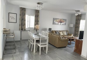 Fernseher, Kamin, Videospiele