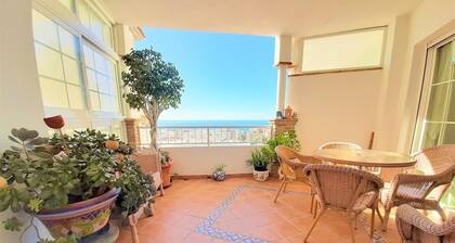 "Oasis" Apartment near the Beach with Sea View, Pool, Wi-Fi, and Terrace