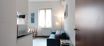 Apartment "Bilocale Cilea con Balcone" with Balcony and A/C