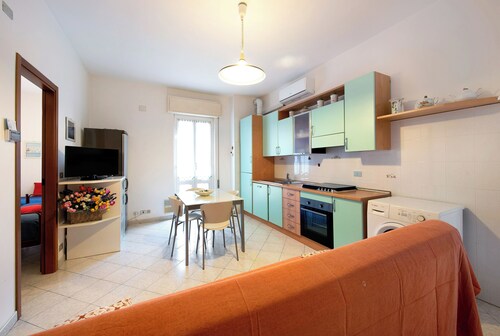 Apartment "Trilocale Mazzini con 2 balconi" close to the Sea with Balcony