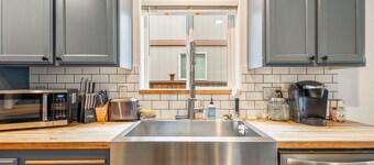 Walk to Downtown Sisters - DOG Friendly - Updated!