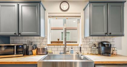 Walk to Downtown Sisters - DOG Friendly - Updated!