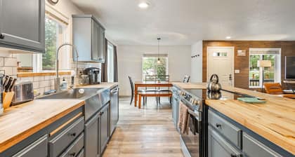 Walk to Downtown Sisters - DOG Friendly - Updated!