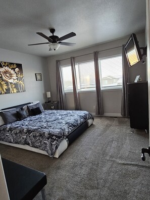 3 bedrooms, iron/ironing board, free WiFi, bed sheets