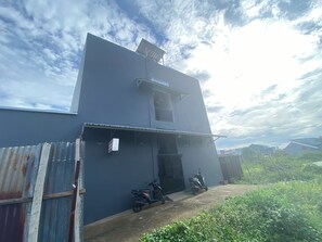 Unclassified image, 3 of 38, button - OYO 90111 Almeerah Homestay Syariah (Makassar)