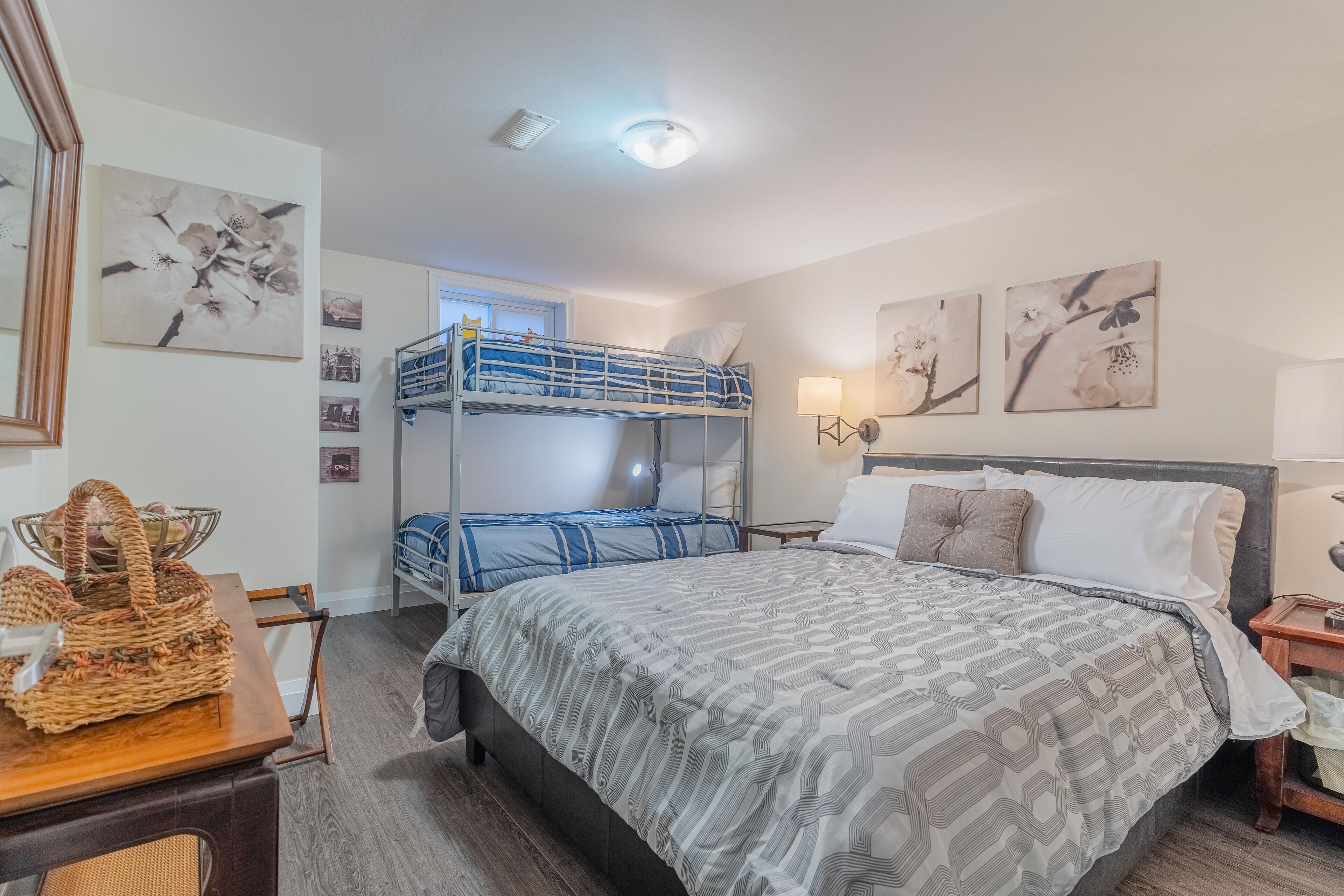 2 bedrooms, iron/ironing board, travel crib, free WiFi