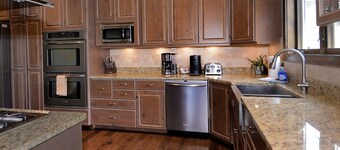 Whetstone Wonder, Views! Pet Friendly, Hot tub