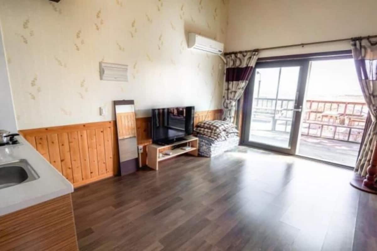 Basic Room, 2 Bedrooms (mindeulle) | 1 bedroom, free WiFi