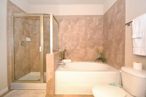 Apartment, 3 Schlafzimmer | Badezimmer