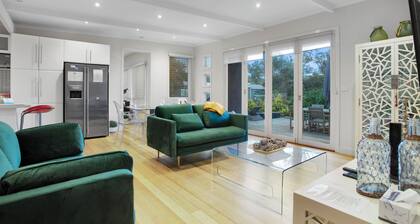 Bella Rye by Ready Set Stay - Pet friendly and close to the beach