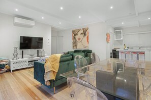 Interior - Bella Rye by Ready Set Stay - Pet friendly and close to the beach (Rye)
