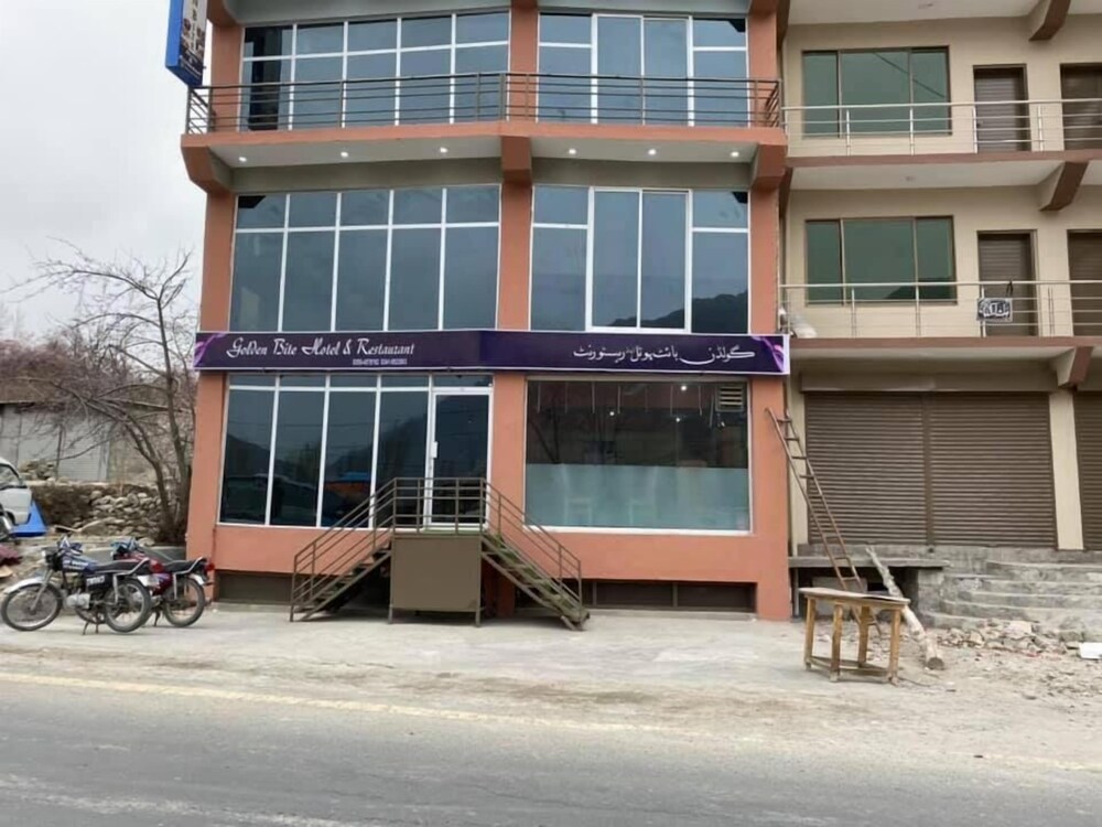 Golden Bite Hotel Hunza image