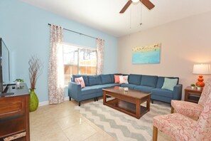 Townhome, 4 Bedrooms | Living room - Paradise View (Kissimmee)