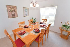Dining - Highgate Haven (Davenport)