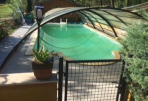 Piscine extérieure, piscine chauffée