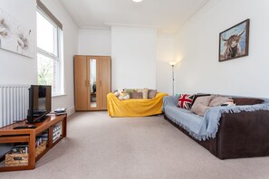 都會聯排別墅 | 起居區 | 平面電視