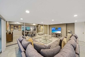 Smart TV, fireplace, offices