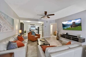 Smart TV, offices - Home w/pool  By Dream Vacation OP Cabana (Oakland Park)