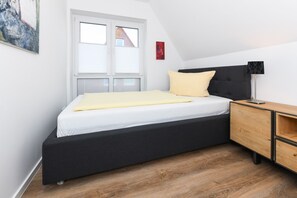 3 Schlafzimmer, Reisekinderbett, WLAN