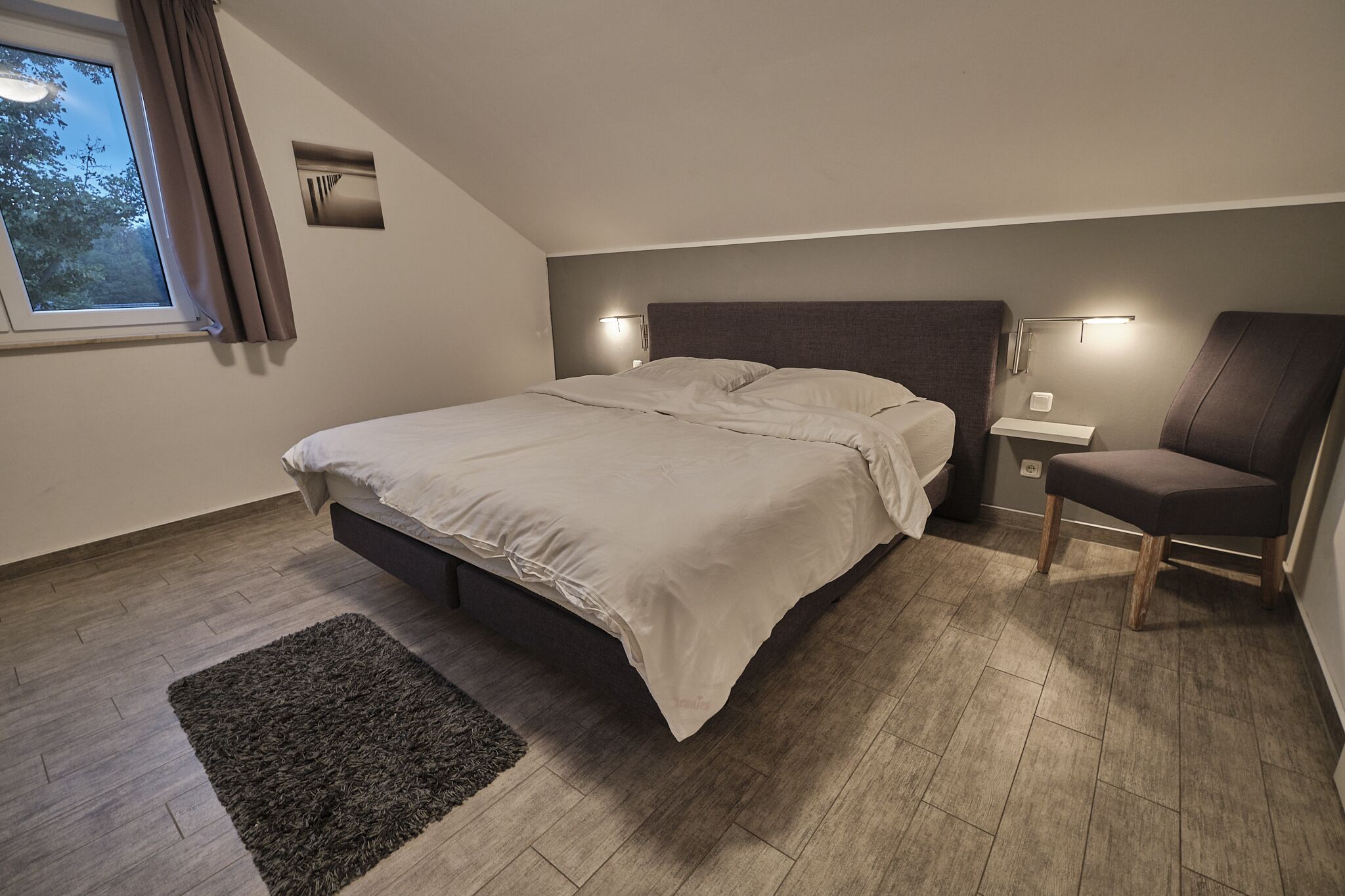 3 Schlafzimmer, Zimmersafe, Schreibtisch, Bügeleisen/Bügelbrett