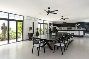 9BR Luxury Villa | 2 Pools, Gym & Chef on Request | Dining room - Villa Anaya Manis (Seminyak)