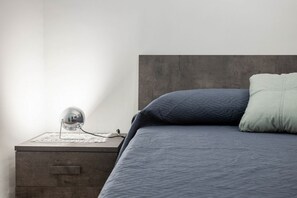 1 bedroom, iron/ironing board, WiFi