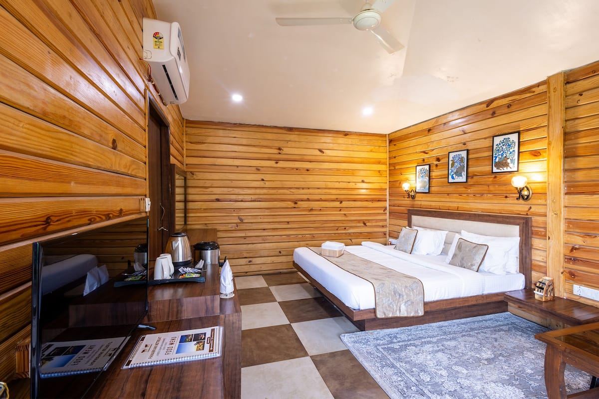 Premium jungle Cottage | Escritorio, espacio para trabajar con laptop y wifi gratis