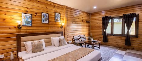 Premium jungle Cottage | Meja, ruang kerja komputer riba, Wi-fi percuma, cadar katil