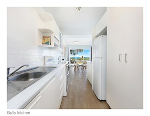 Fridge, microwave, oven, coffee/tea maker